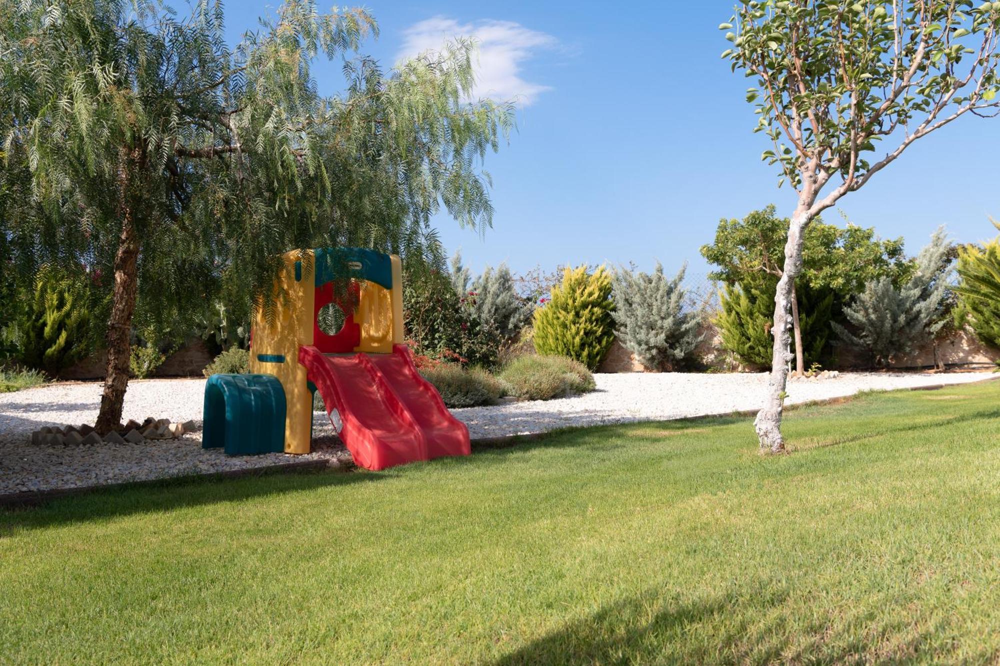 Alba Bianca Villa, Family Retreat With Heated Pool By Thinkvilla Hersonissos  Exterior foto