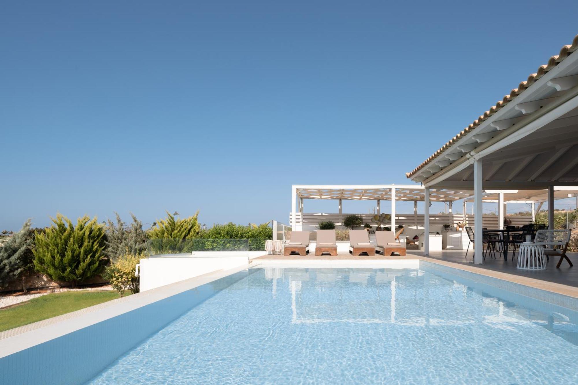 Alba Bianca Villa, Family Retreat With Heated Pool By Thinkvilla Hersonissos  Exterior foto
